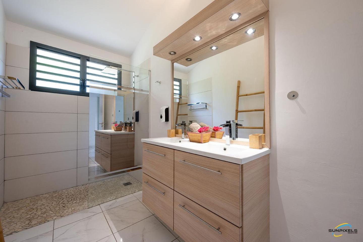 Villa Palm Diamond Jacuzzi & Piscine Prives Le Diamant Exterior foto